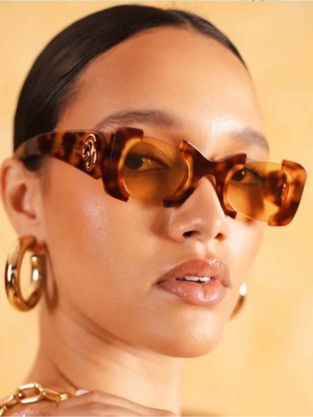 KAI COLLECTIVE- Suki Sculptural Statement Sunglasses - Tortoiseshell